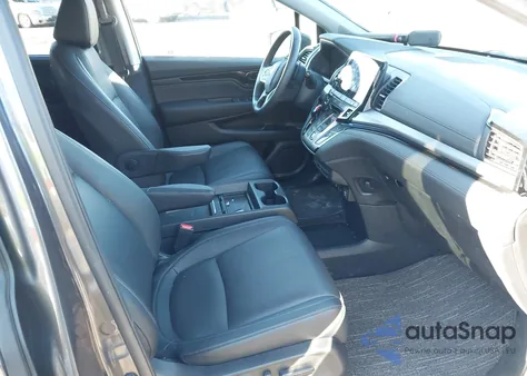 2023 Honda Odyssey Touring z USA, uszkodzony, nr VIN 5FNRL6H87PB032578